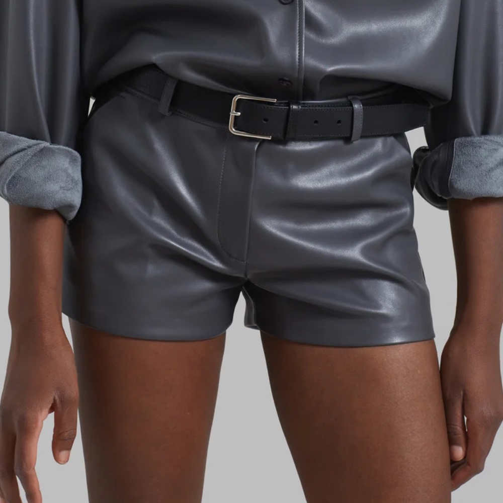 Frankie Shop KATE FAUX LEATHER SHORTS - GREY